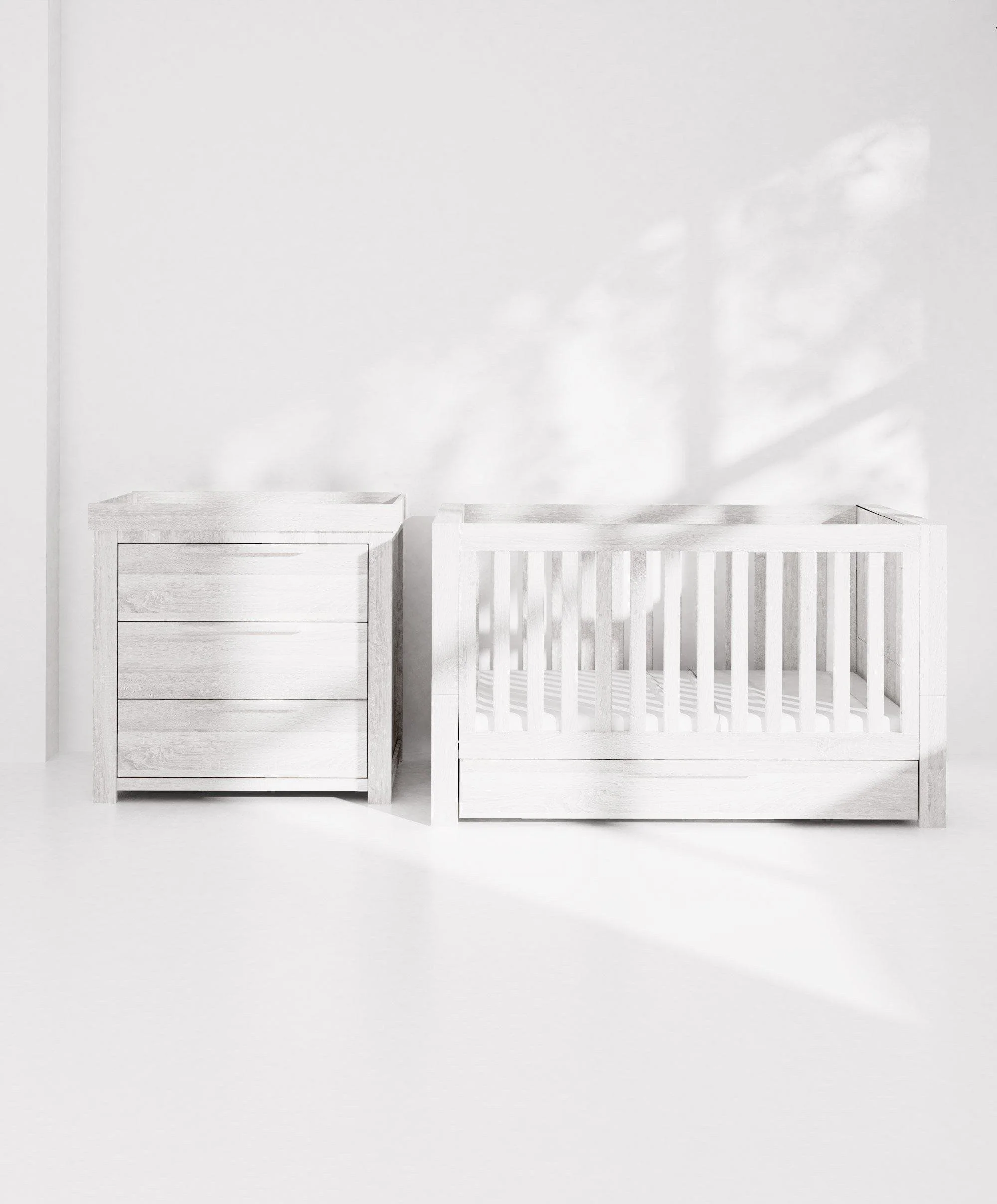 Franklin 2 Piece Cotbed Set with Dresser Changer - White Wash - Image 7