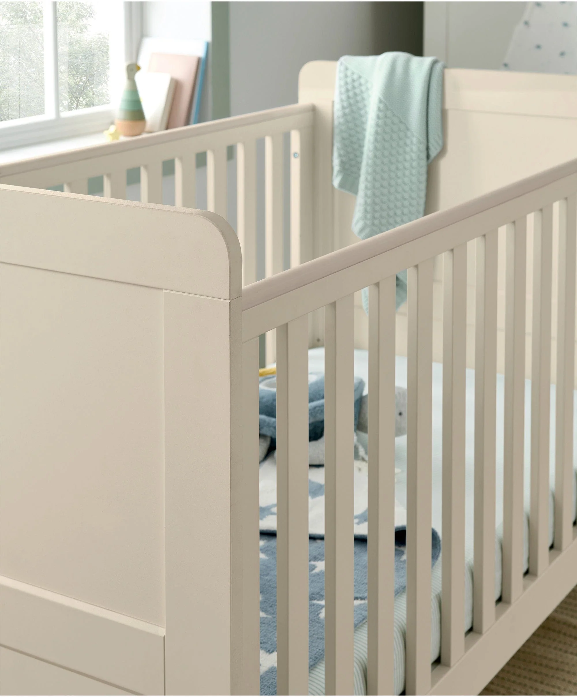 Hampden Nursery Bundle with Lua Bedside Crib (6 Piece) – Cashmere - Image 3